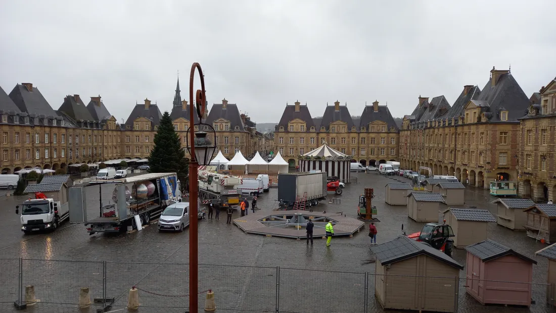 Installation marché de Noël Charleville